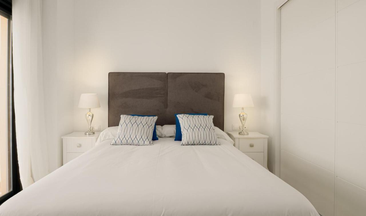 2306 - Brand New Apt, Walking Distance To Beach! Casares Exterior foto